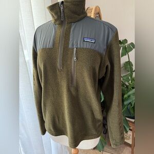 Patagonia Finmark Green and Gray Zip Up Sweater